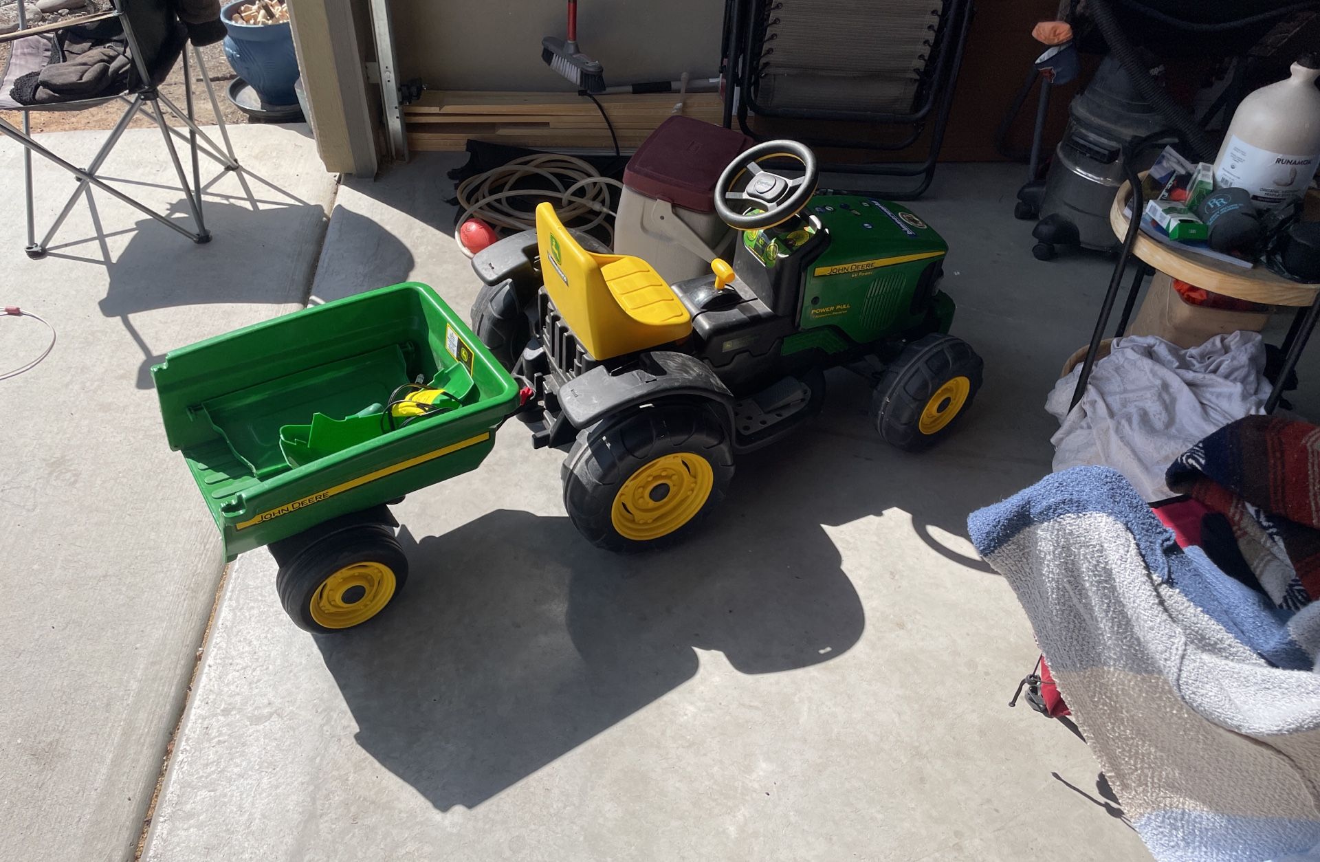 Tractor6V Power With Charger Toy