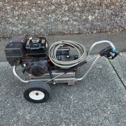 Mi-T-M 4,000 PSI Commercial Gas Pressure Washer – Honda GX390