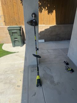 40v Ryobi whisper series string trimmer (New)Tool only