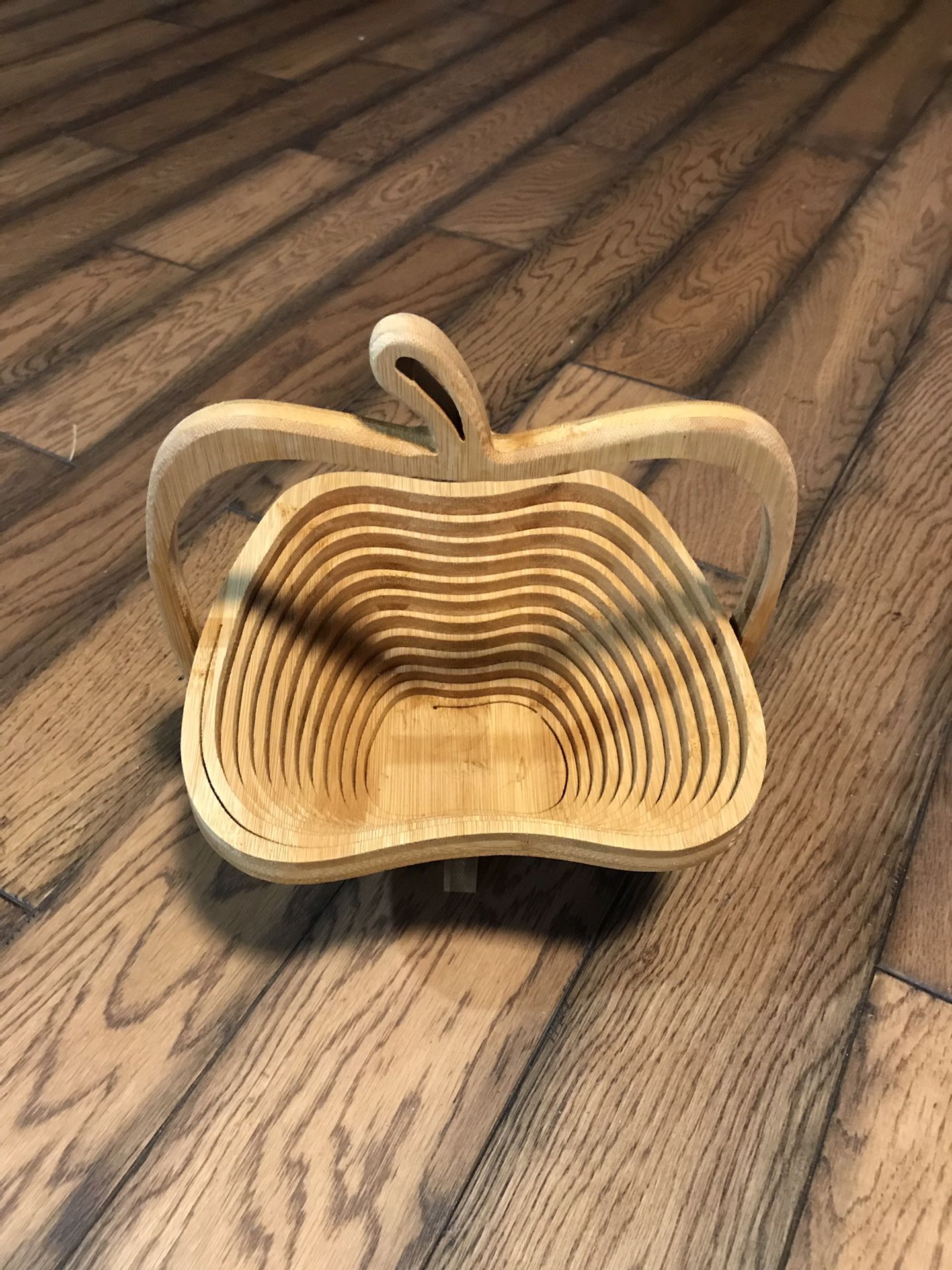 Wooden Spiral-Cut Collapsible Basket