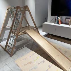 wooden foldable kids climbing set 