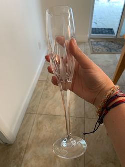 Mikasa Flame D'Amore Set of 2 Etched Champagne Flutes pick up Coral Springs 33071