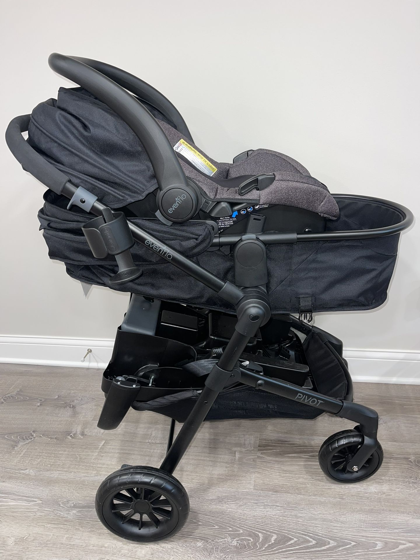 New STROLLER Evenflo Pivot Modular Travel System with LiteMax Infant Car Seat (Casual Gray)