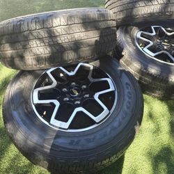 4 CHEVROLET SILVERADO RIMS&TIRES 275-65R18 $1000