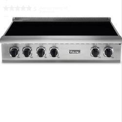Viking 5 Serie VIRT5366BSS
36 Inch Induction Rangetop with 6 Elements, Wear-Resistant Glass Ceramic Surface, MagneQuick™ Induction Elements, and Power