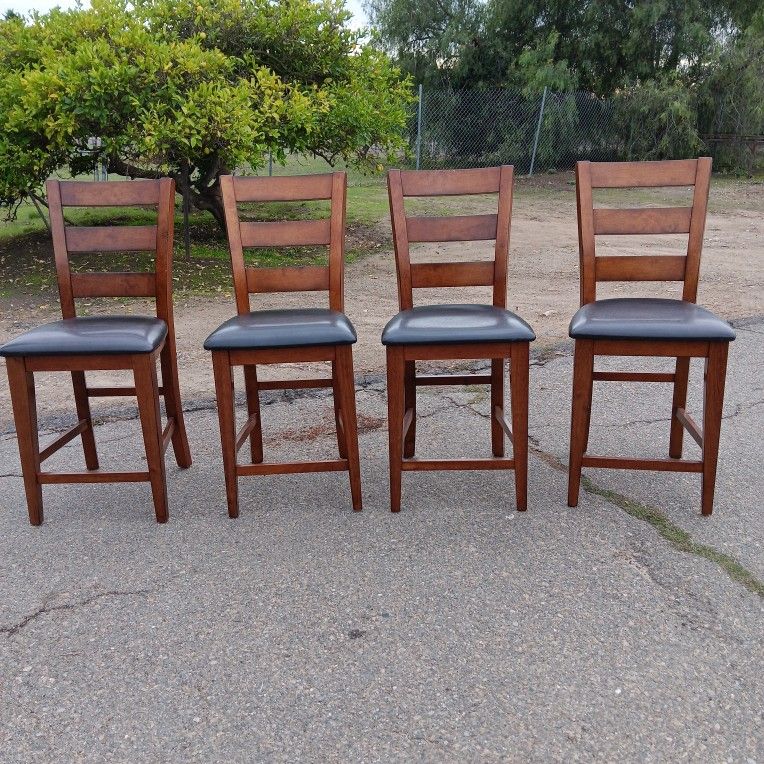 4-Bar Stools 