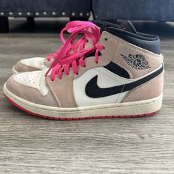 Jordan 1 Mid “Crimson Tint” Size 10.5 Men