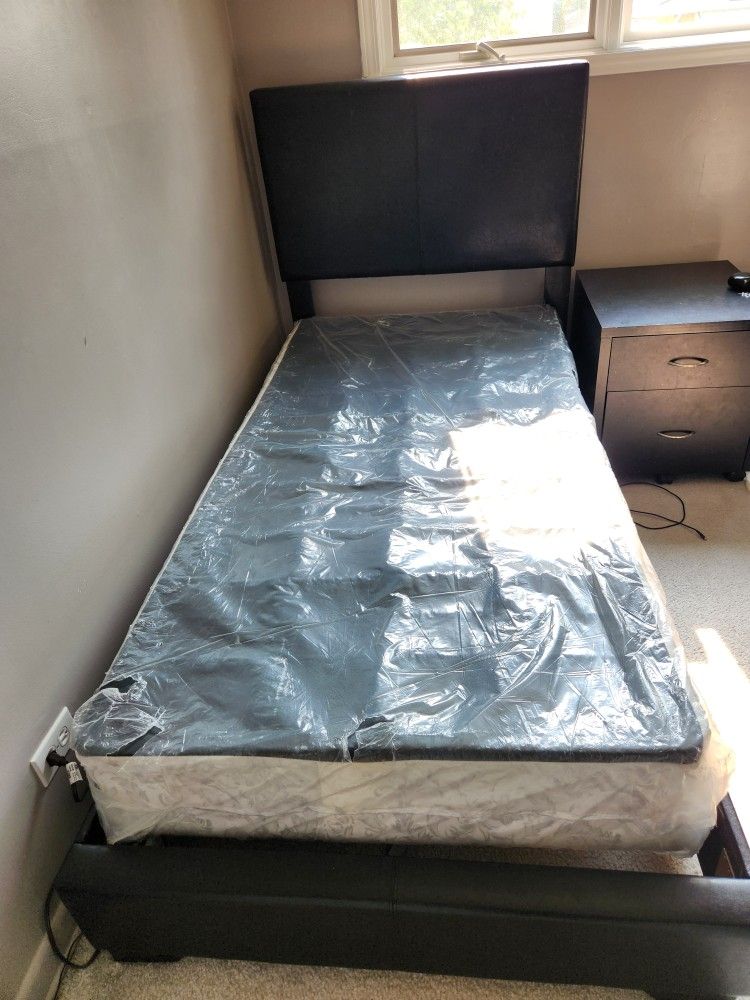 Twin Bed with Box