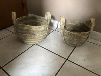 Brand new wicker basket set
