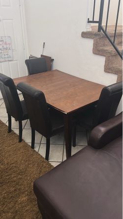 Solid Wood Dining Leaf Table with Chairs