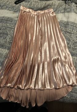Beautiful Light Pink Pleated Knee Length Skirt