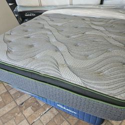 Mattress And Box Spring Queen Size 