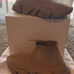 Balenciaga speeds