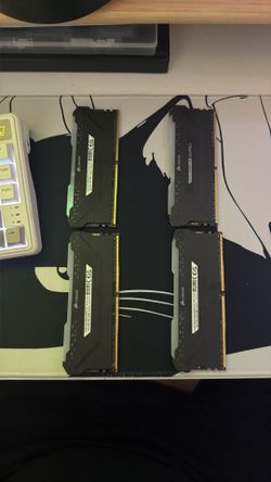 CORSAIR Vengeance RGB PRO DDR4 RAM 32GB (2x16GB) 3600MHz