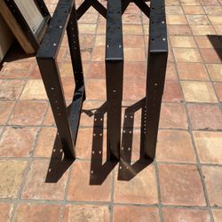 5 Heavy-Duty Steel Workbench Table Legs – 1 New in Box