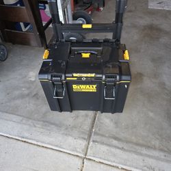 Dewalt Tool Box With Whees