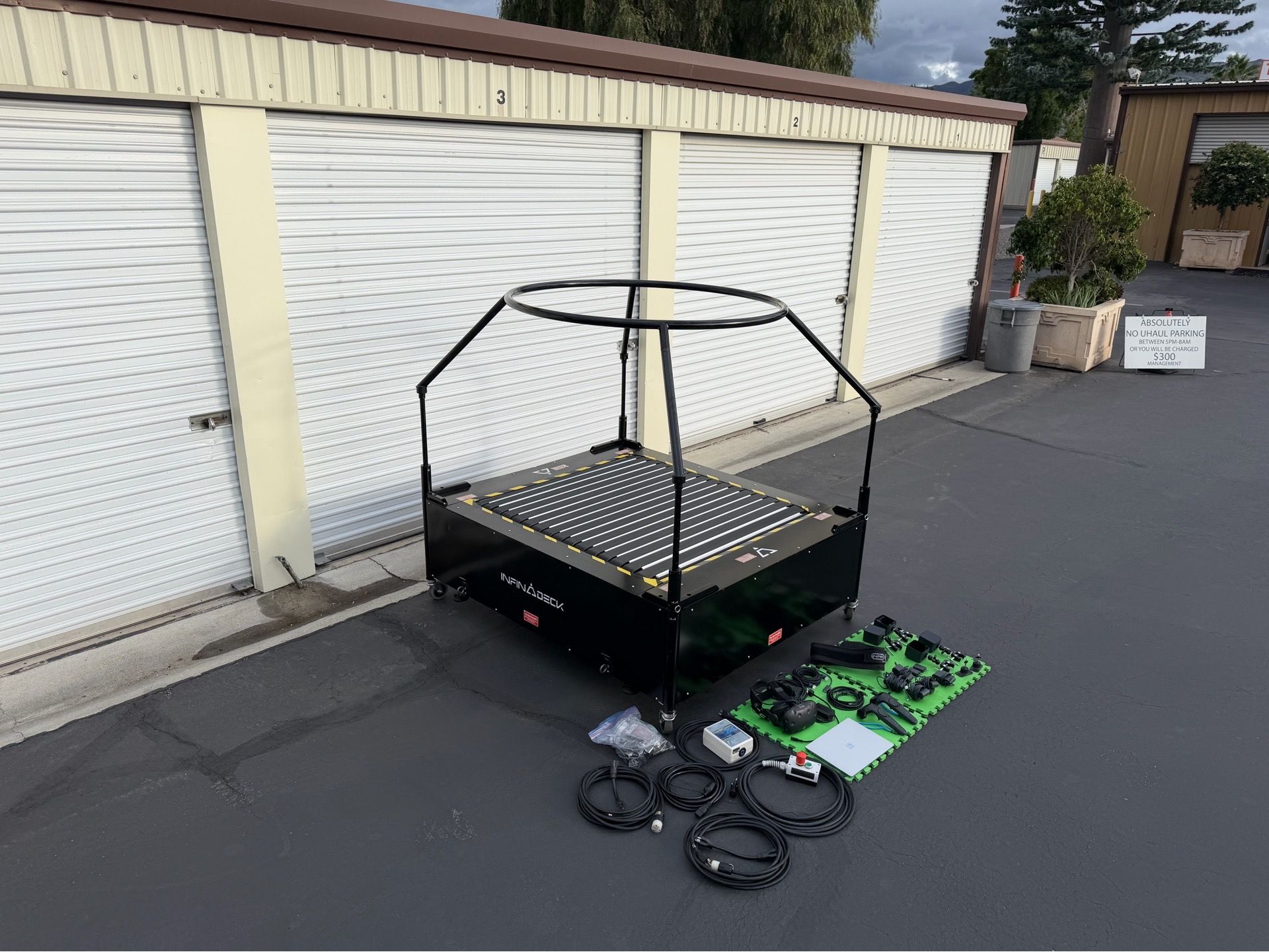 Infinadeck 4x4 Omnidirectional VR Treadmill Platform – Enterprise / Military / Industrial VR System