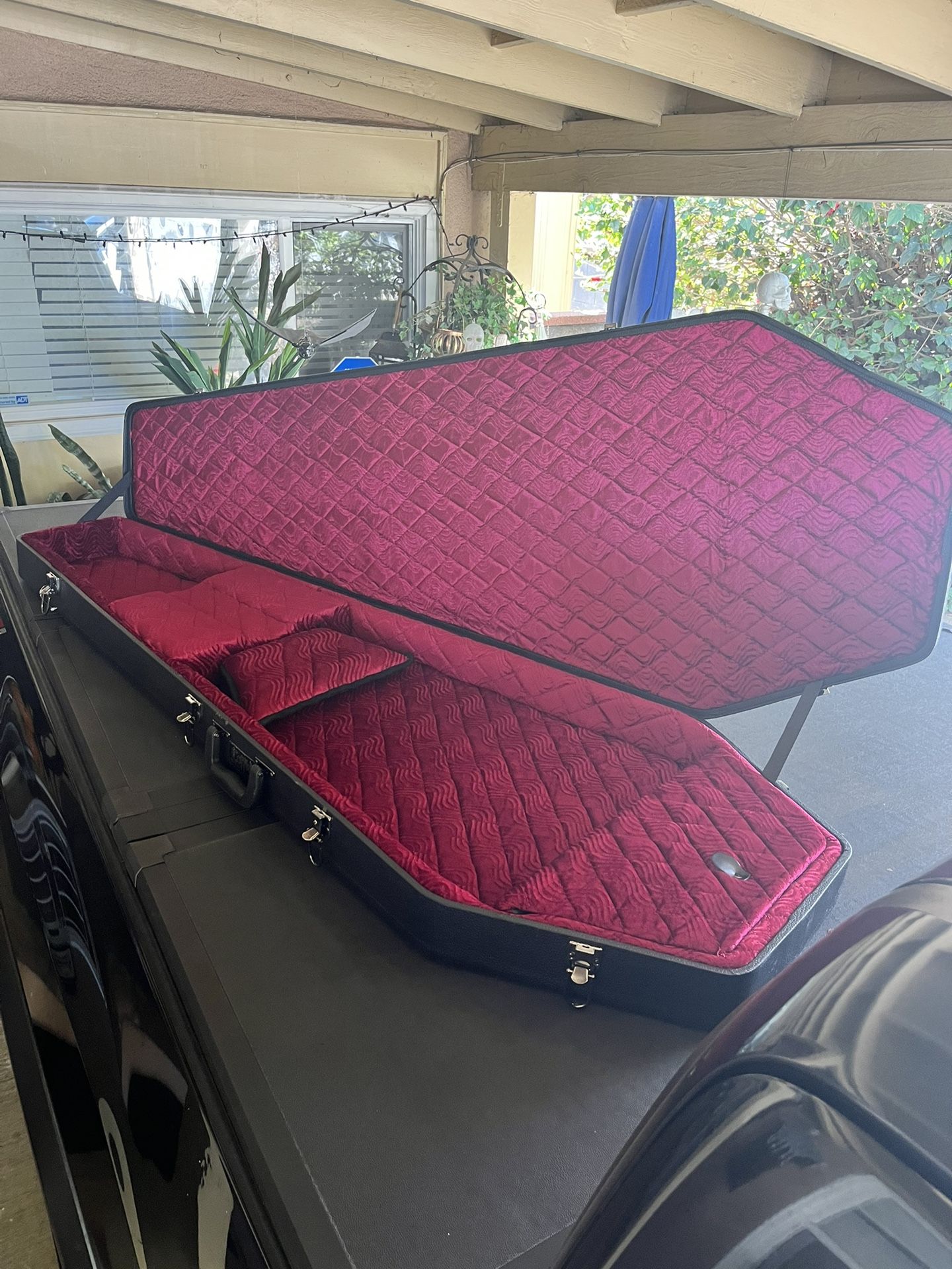 Coffin case Extreme Red Interior