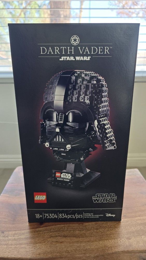Lego Darth Vader Helmet Set New 75304 Star Wars Disney