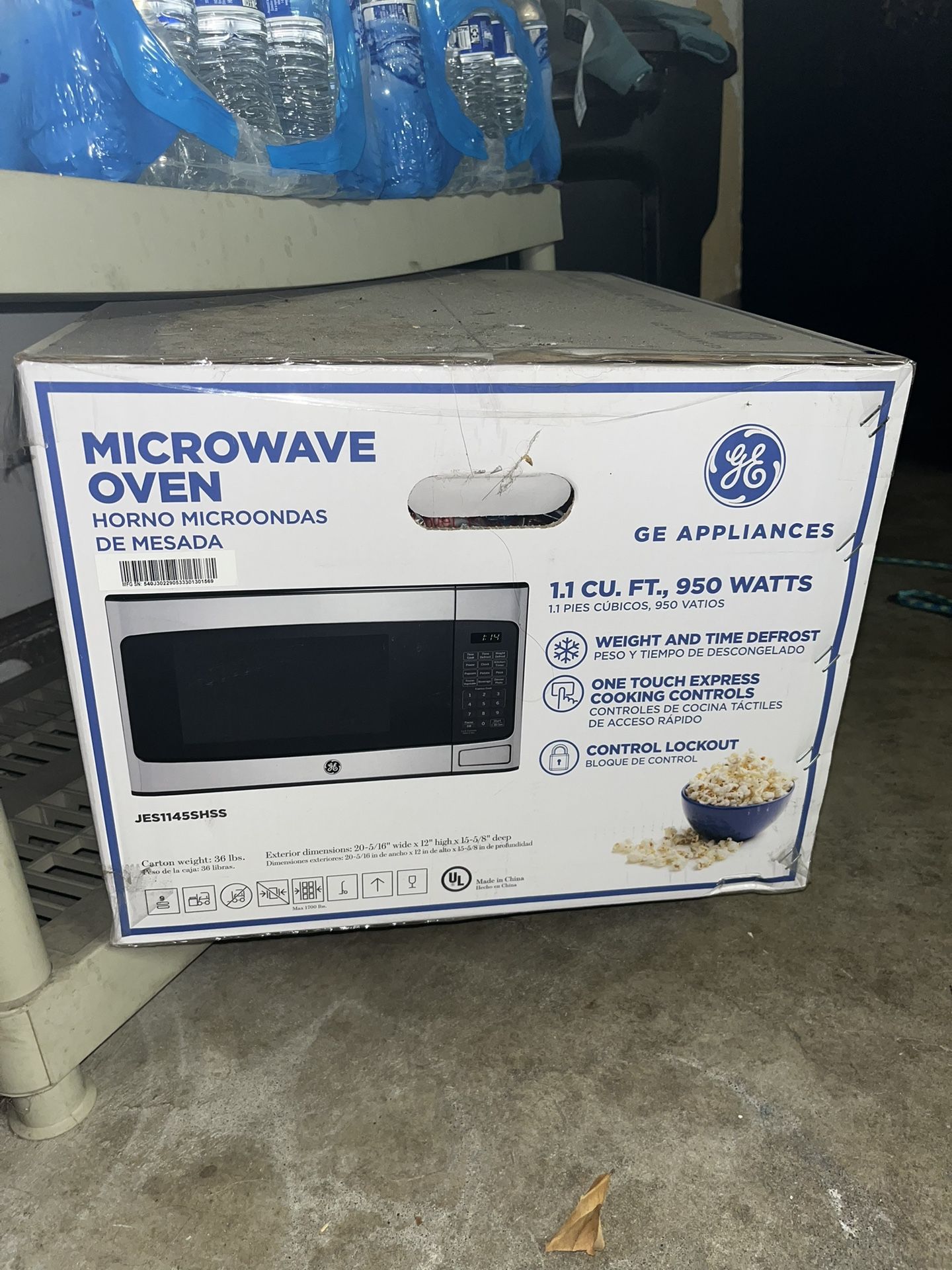 GE Microwave Oven 