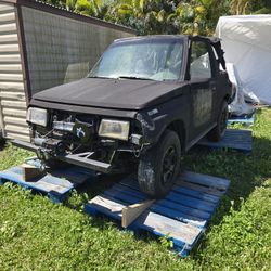 1998 Chevy Tracker/ Suzuki Sidekick