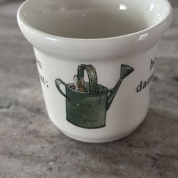 Vintage Peter Rabbit Egg Cup Beatrix Potter Designs, Wedgwood of Etruria & Barlaston, Made In England    