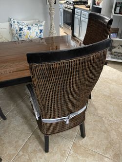 Pier One Dining Table, Great Condition