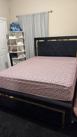 Bed set for sale