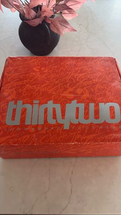 ThirtyTwo Snowboard Boots in Box