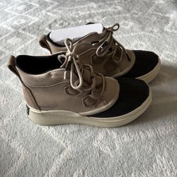 Sorel Waterproof Women’s Boots, Size 7