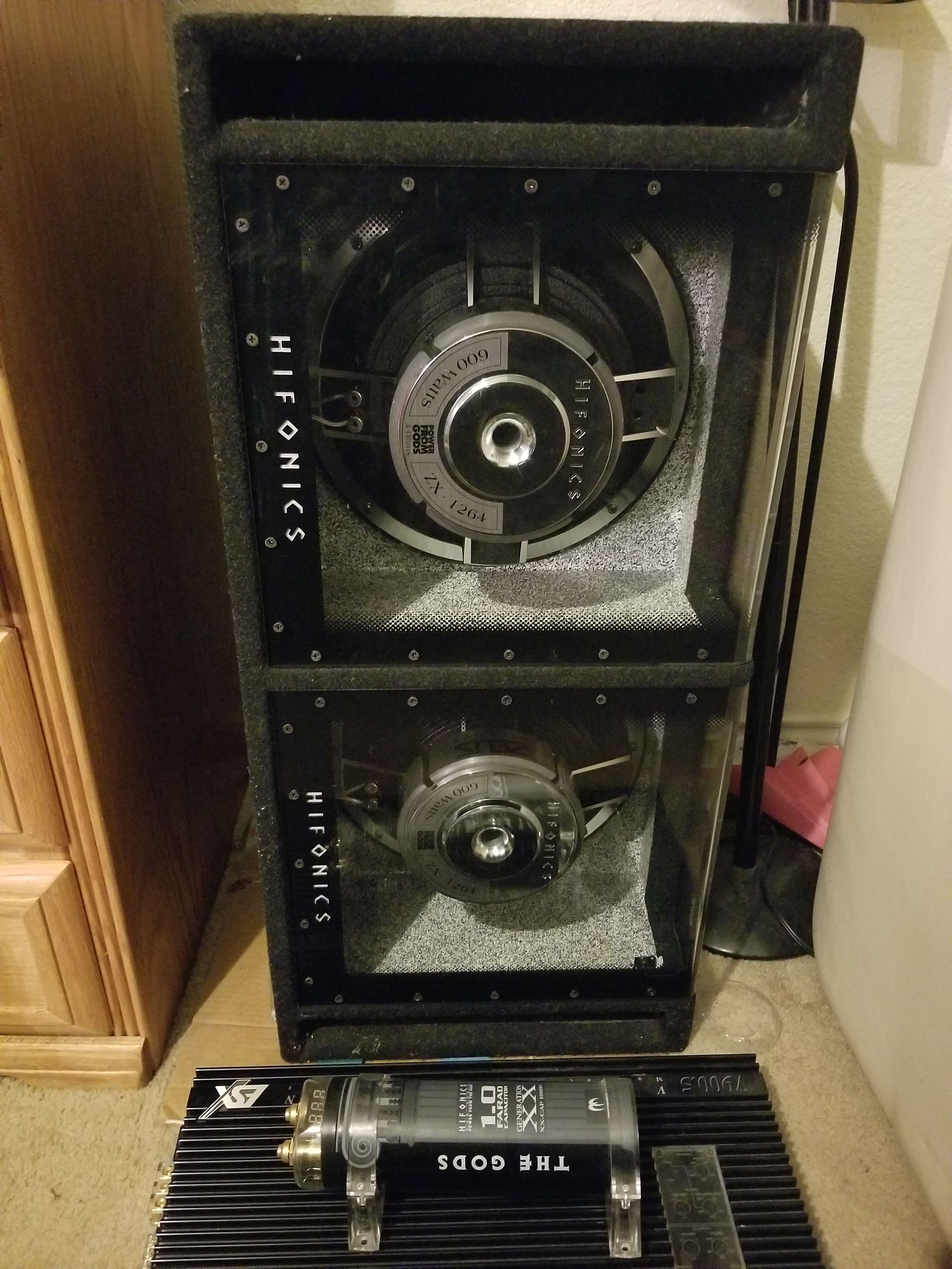 Hifonics Speaker 600 Watts ZX-1264 for Sale in Killeen, TX
