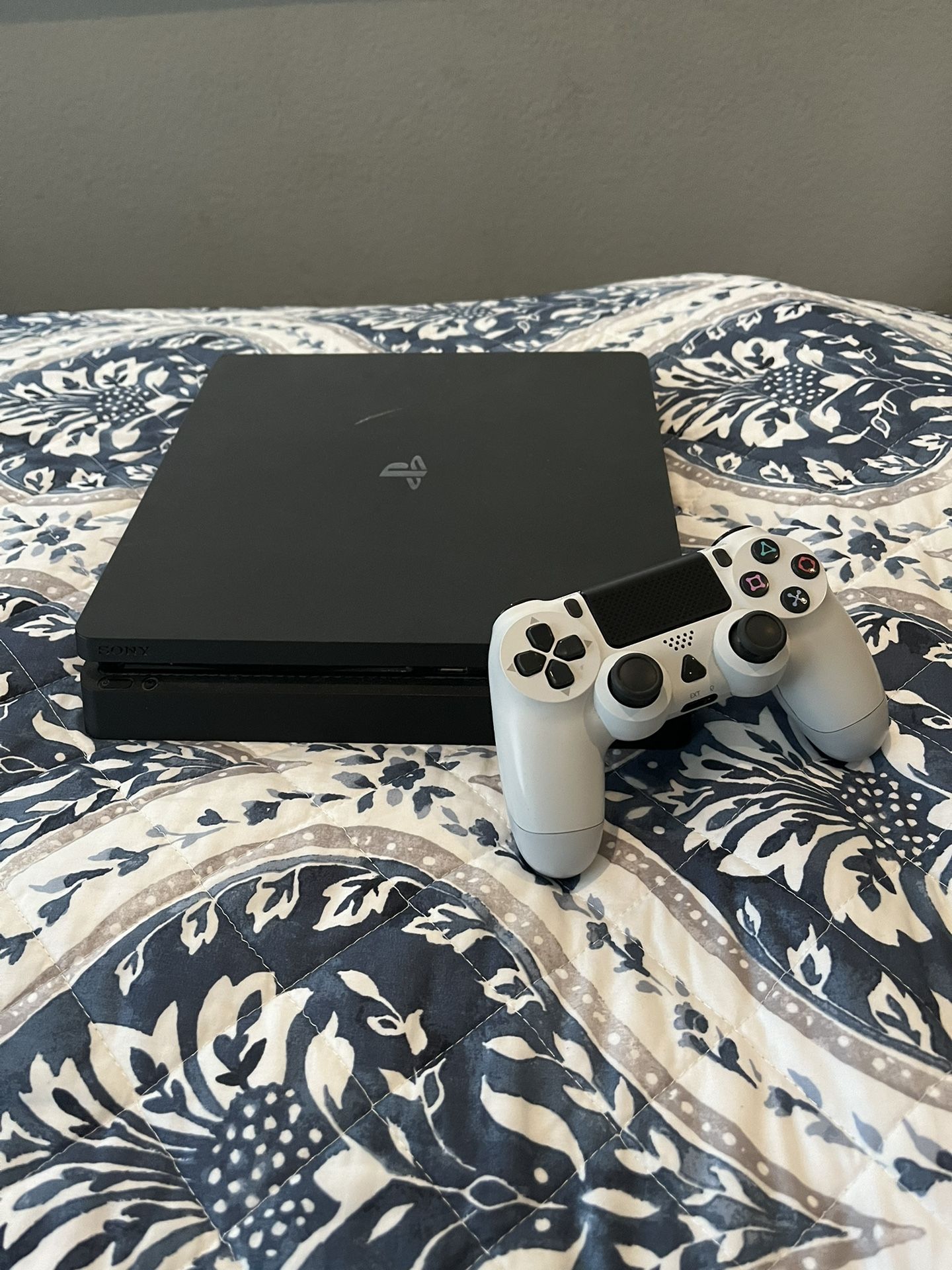 PS4