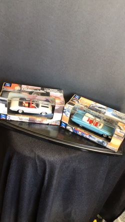 Collectible 1/43 scale die cast cars