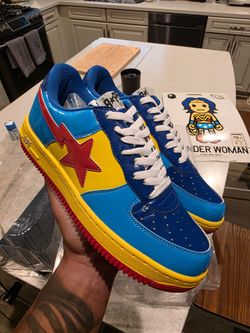 Ds wonder woman bapestas size 10.5