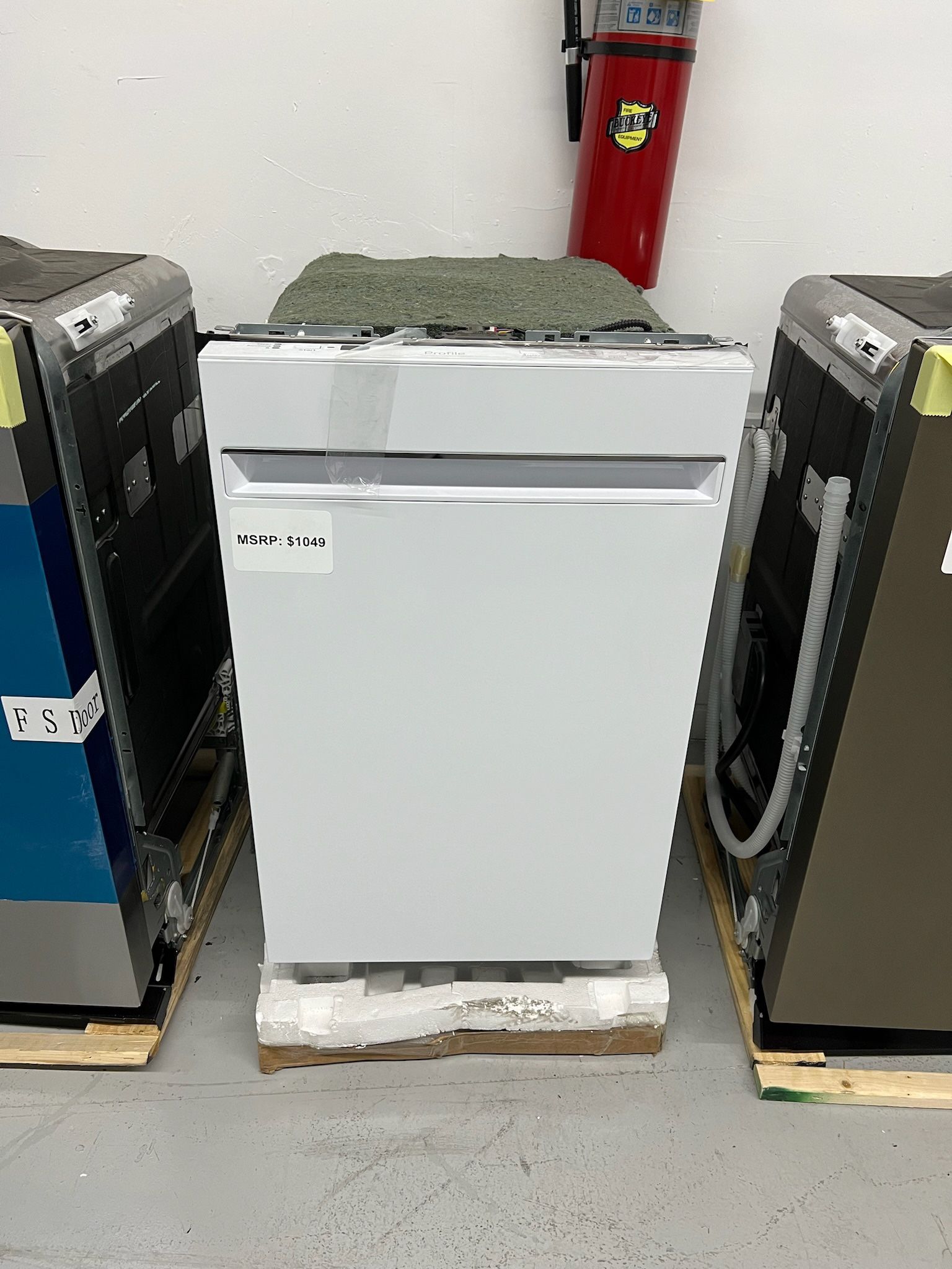 Stainless Steel Interior Dishwasher