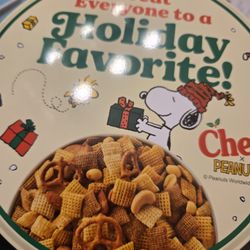 Peanuts  2025 Christmas Collectors TIN