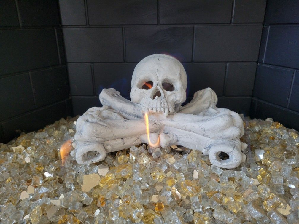 Ceramic Skull Cross Bones For Fireplace/ Fire Pit