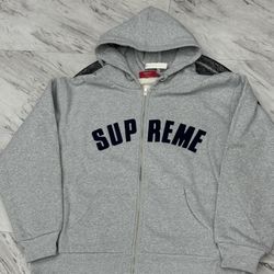 SUPREME HOODIES 