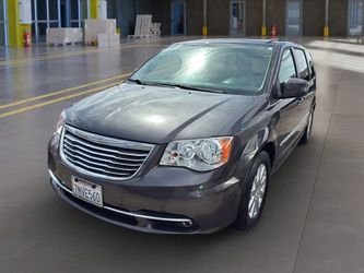 2016 Chrysler Town & Country