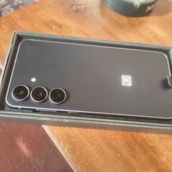 *BRAND NEW IN BOX* Samsung Galaxy S25 FE  128GB Jet Black *UNLOCKED FOR ALL SIM*