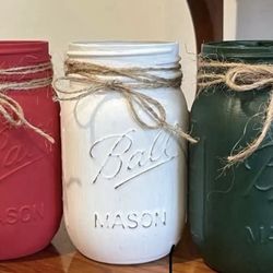 Chalk painted distressed mason jars holiday gift decor - RED WHITE GREEN