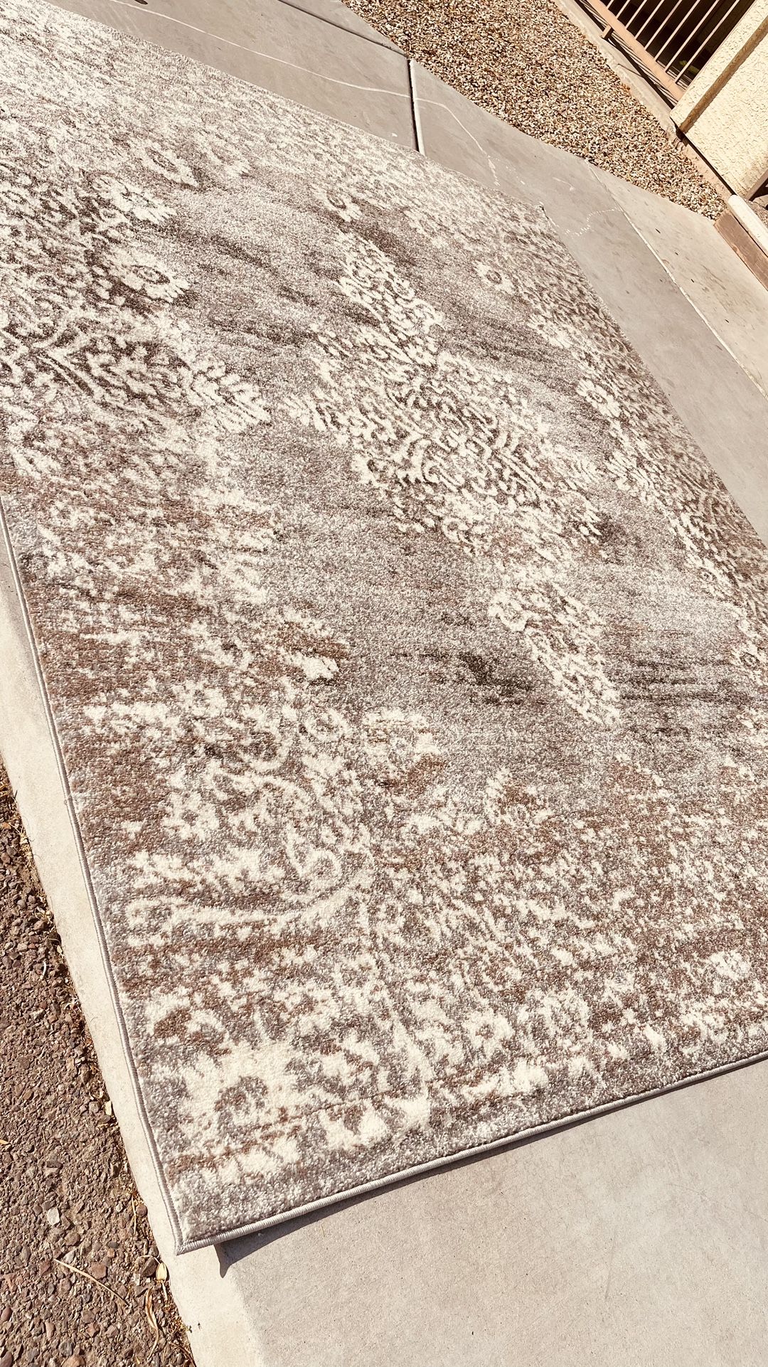 Big Rug New Condición 9ft X7ft