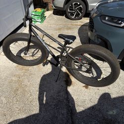 Northrock Fat Bike 26 in Black Steel Disc Brake Kickstand Flat Bar