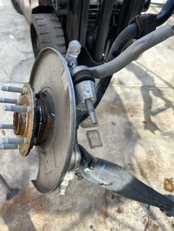 2019-2020 Chevy Silverado 1500 Lower Control Arm An Spindle