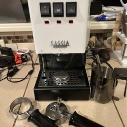 Gaggia Classic Pro Espresso Machine
