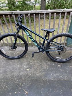 Specialized Mountain Bike 27.5in Frame Size: Small