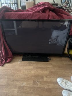 Samsung Flatscreen + DVD Collection + DVD Player 