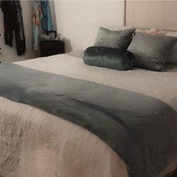 King Mattress W/ Electric Frame 