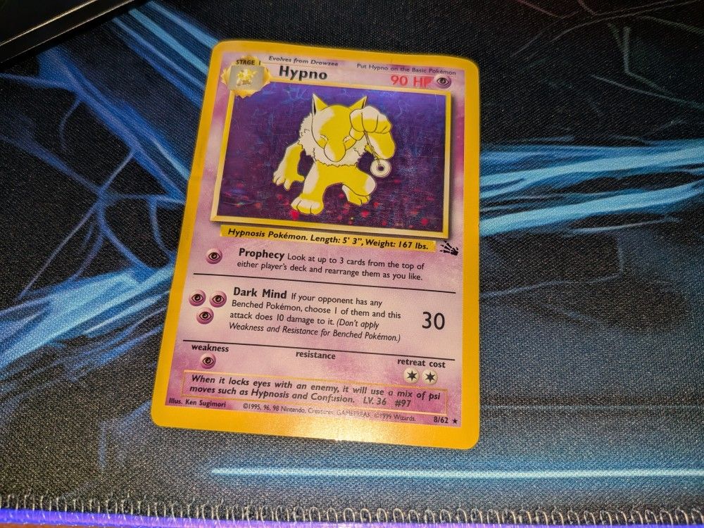 Hypno Fossil 08/62 Pokemon (DAMAGED)