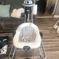 DuetConnect™ LX Baby Swing and Bouncer